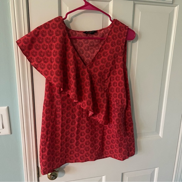 Banana Republic red one shoulder blouse, M - Picture 2 of 7